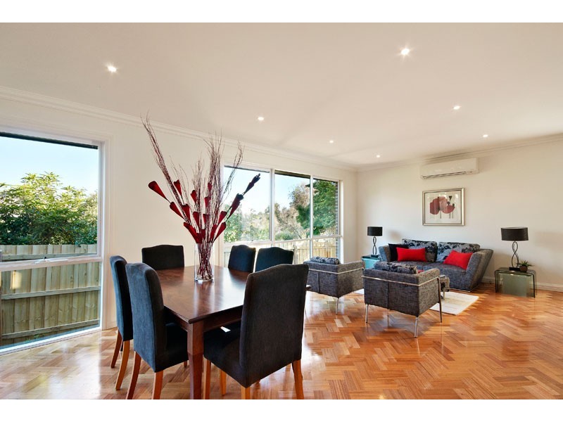 4/16-18 Whittens Lane, Doncaster VIC 3108