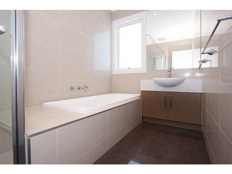 4/16-18 Whittens Lane, Doncaster VIC 3108