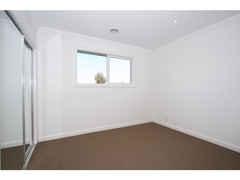 4/16-18 Whittens Lane, Doncaster VIC 3108