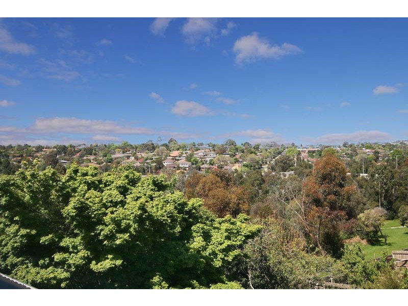 4/16-18 Whittens Lane, Doncaster VIC 3108