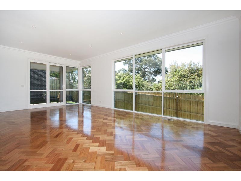4/16-18 Whittens Lane, Doncaster VIC 3108