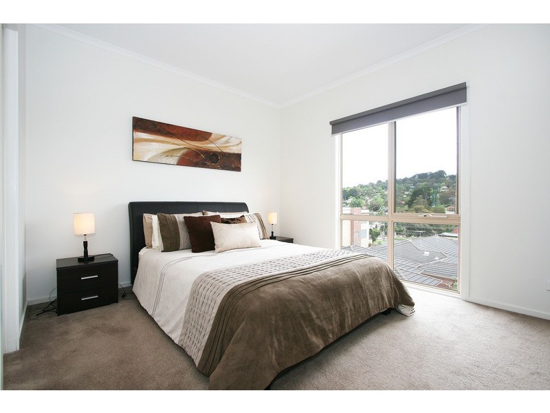 19/12-18 Bourke Street, Ringwood VIC 3134