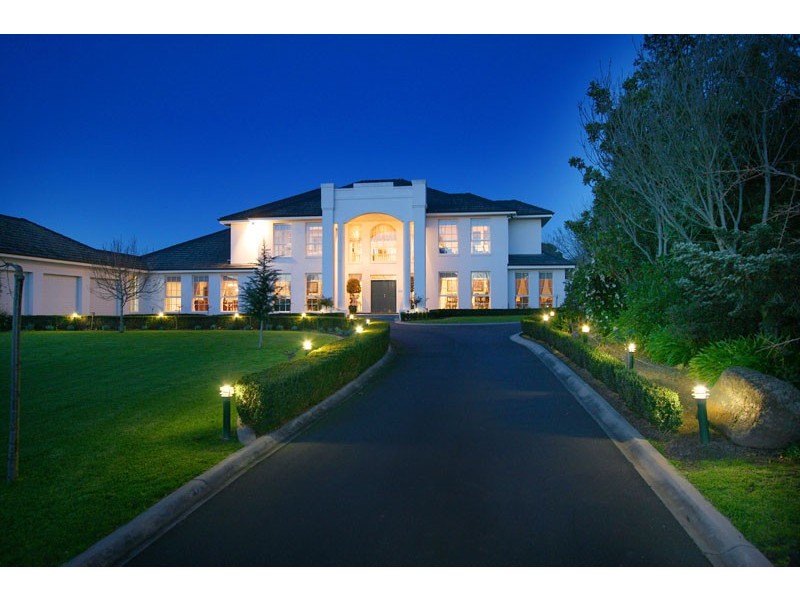 10 Sarah Crescent, Templestowe VIC 3106