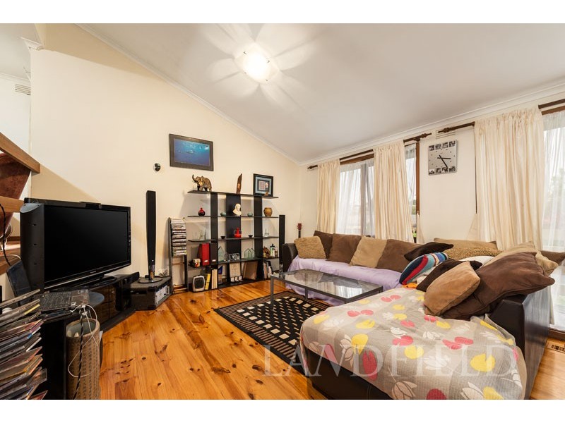 73 Long Valley Way, Doncaster East VIC 3109