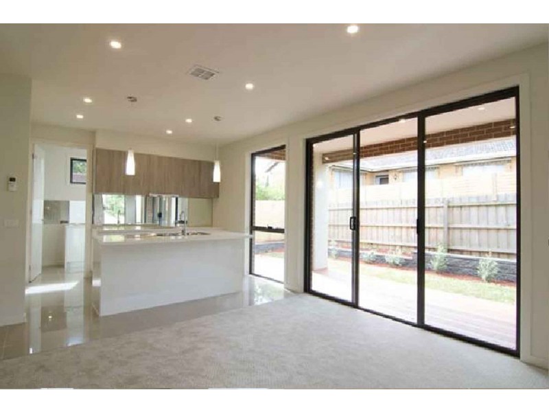 1a Nathan Street, Doncaster VIC 3108