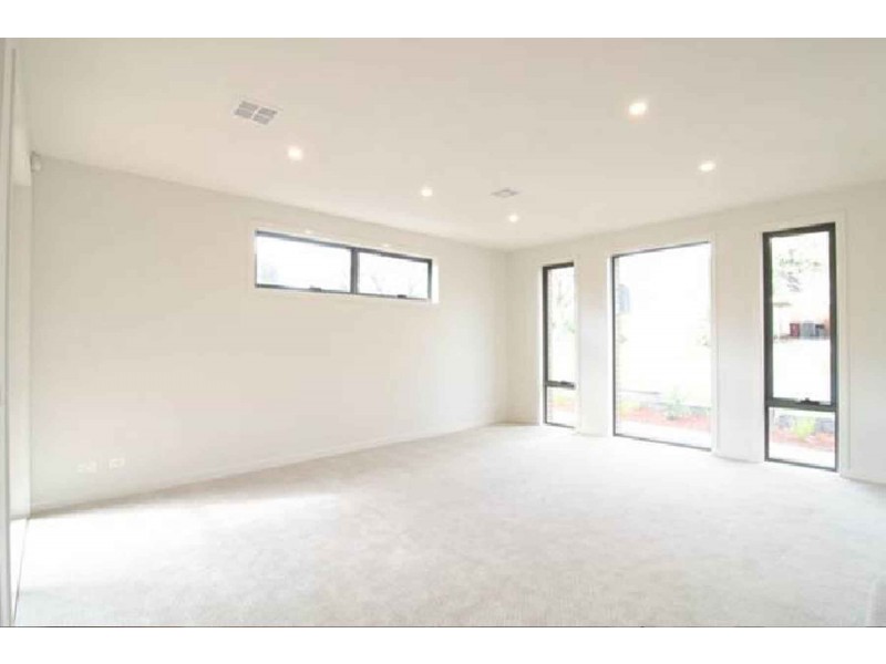 1a Nathan Street, Doncaster VIC 3108