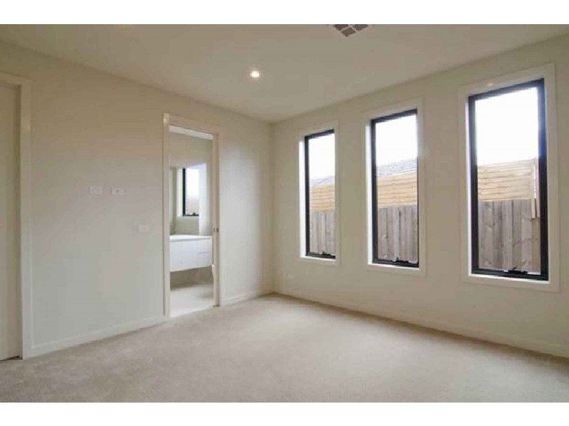 1a Nathan Street, Doncaster VIC 3108