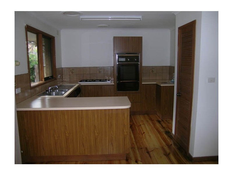 73 Long Valley Way, Doncaster East VIC 3109