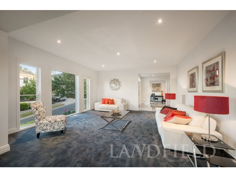6 Deloraine Close, Doncaster East VIC 3109