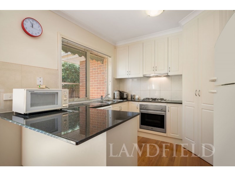 2/4 Pleasant Avenue, Doncaster VIC 3108