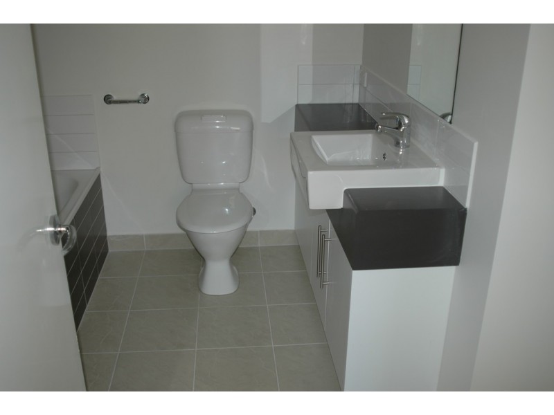 2/5 Churchill Street, Ringwood VIC 3134