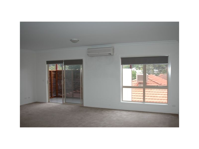 27/12-18 Bourke Street, Ringwood VIC 3134