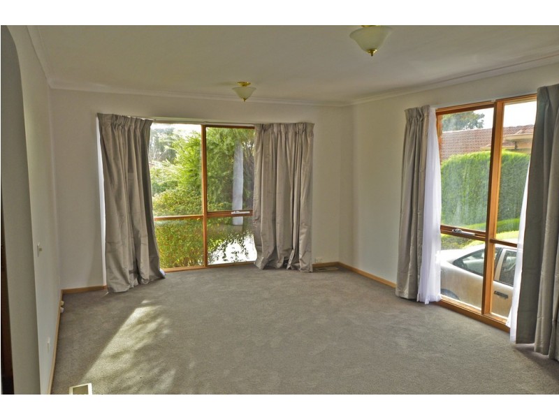 8/30-34 Old Warrandyte Road, Doncaster East VIC 3109