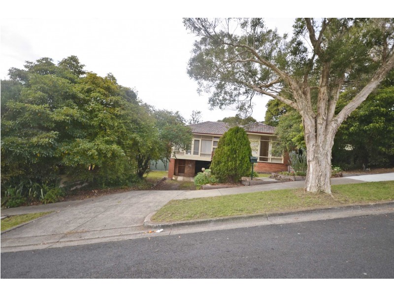10 Howitt Drive, Templestowe Lower VIC 3107