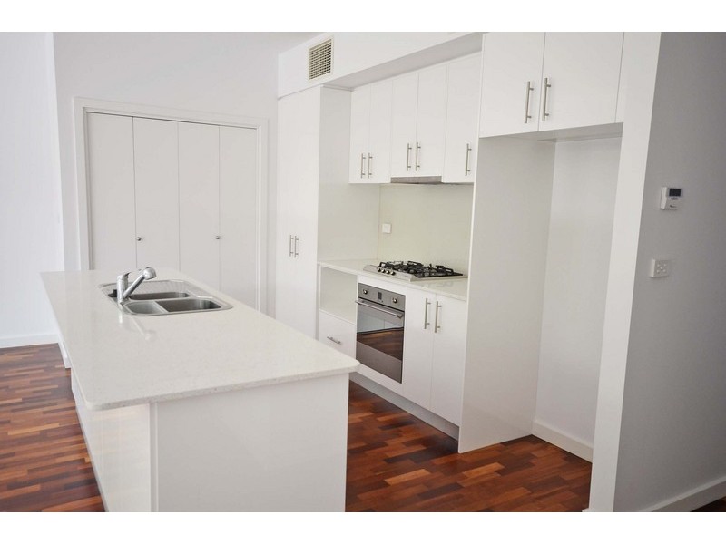 28/107 Whittens Lane, Doncaster VIC 3108