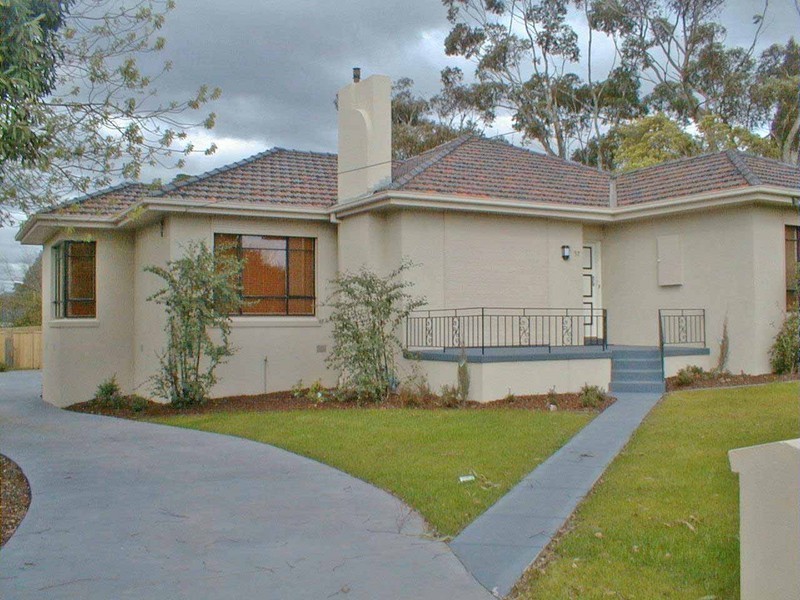 1/57 Surrey Road, Blackburn North VIC 3130