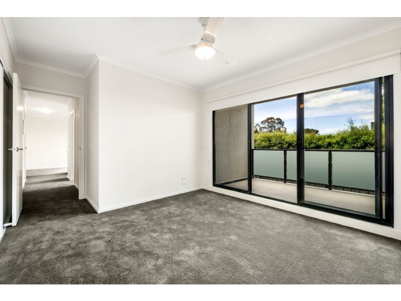 10/1040 Doncaster Road, Doncaster East VIC 3109
