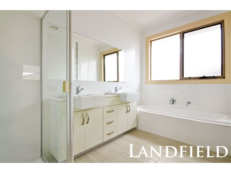 2 Golden Wattle Ridge, Donvale VIC 3111