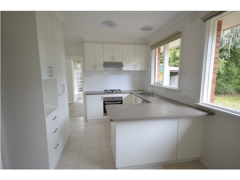 18 Bellara Street, Doncaster VIC 3108