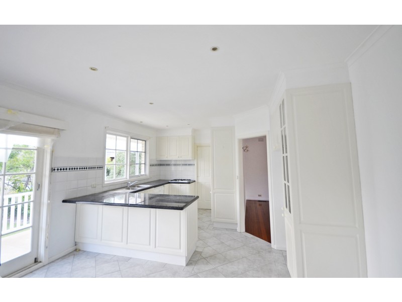 50 Koolkuna Avenue, Doncaster VIC 3108