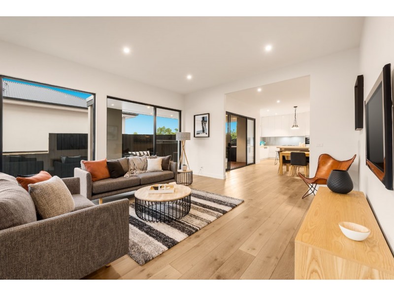 8 Linford Close, Donvale VIC 3111