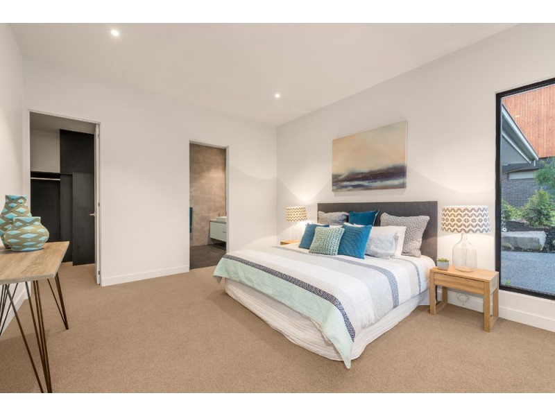 8 Linford Close, Donvale VIC 3111