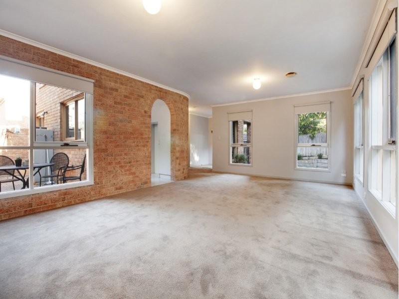 2/47 High Street, Doncaster VIC 3108