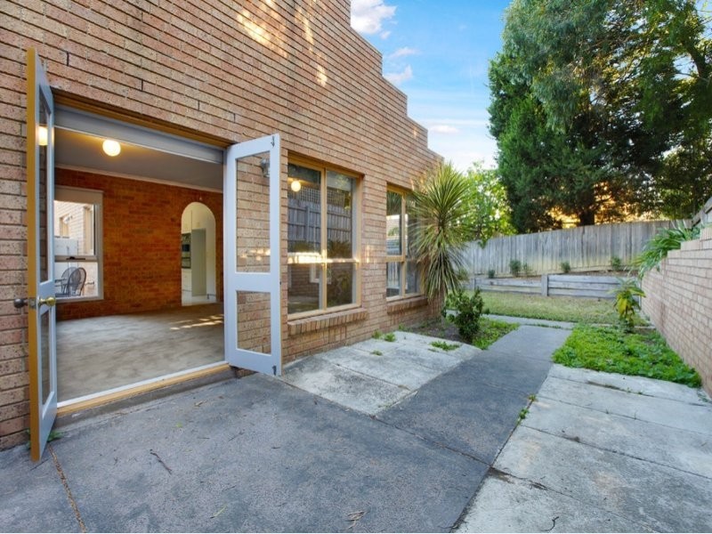 2/47 High Street, Doncaster VIC 3108