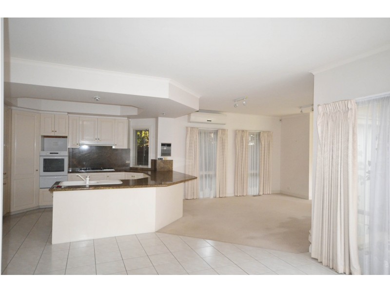 22 Oakwood Court, Templestowe VIC 3106