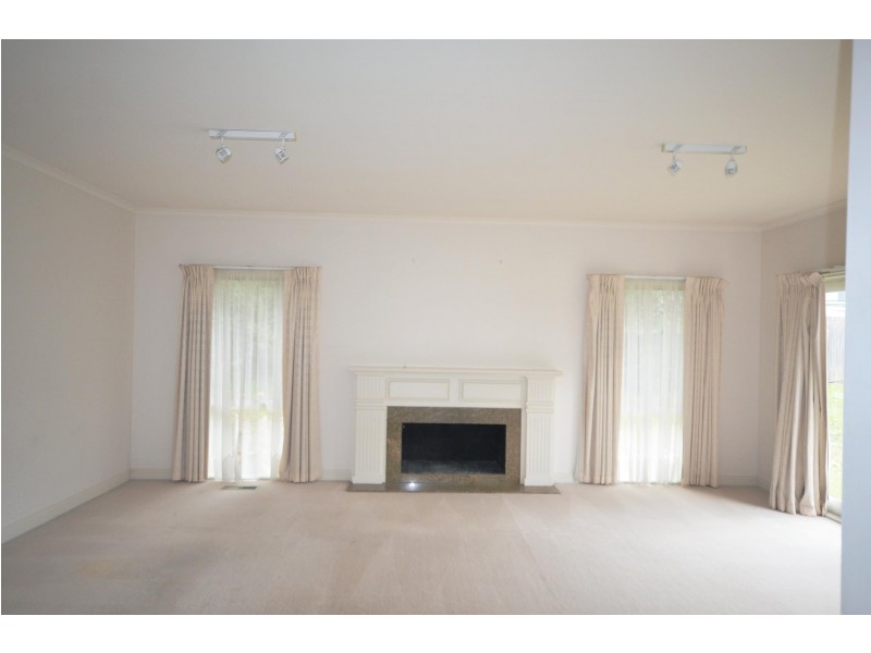 22 Oakwood Court, Templestowe VIC 3106