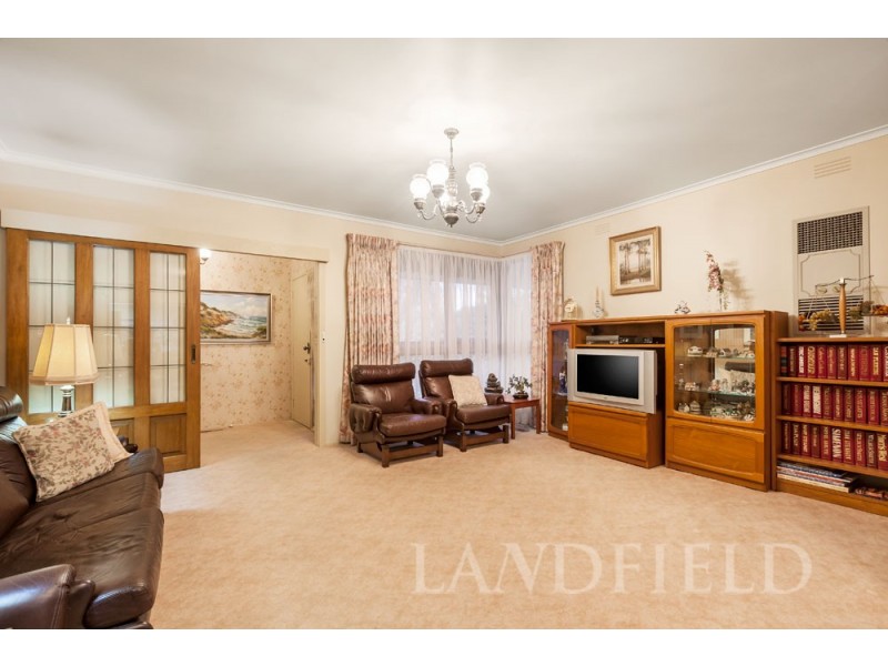 27 Roseville Avenue, Doncaster VIC 3108