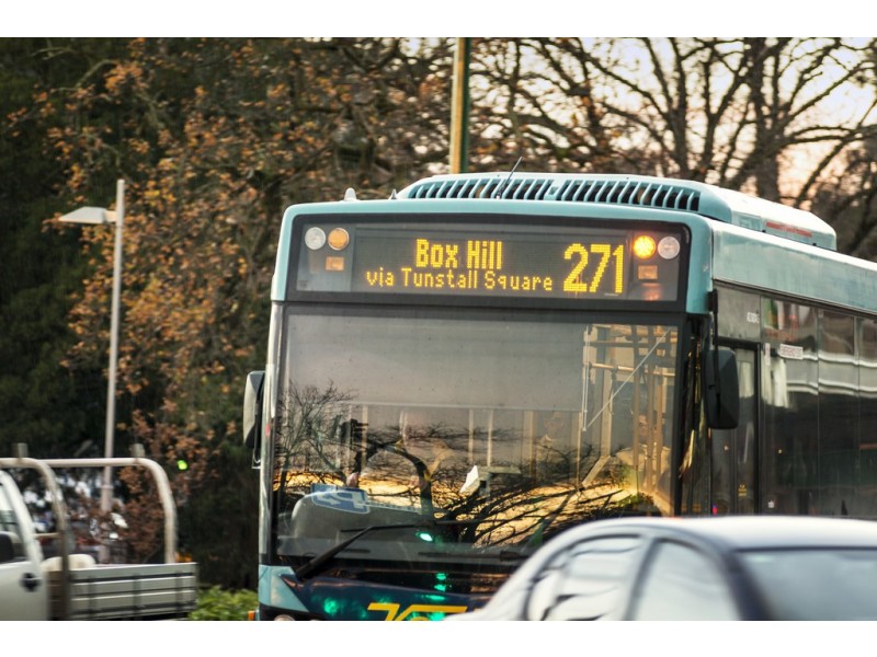 27 Roseville Avenue, Doncaster VIC 3108