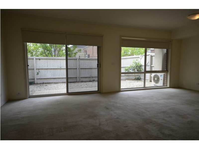 2/1-25 Bellevue Avenue, Doncaster East VIC 3109