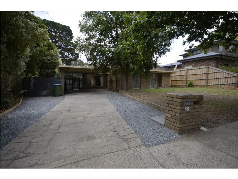50 Lockhart Road, Ringwood North VIC 3134