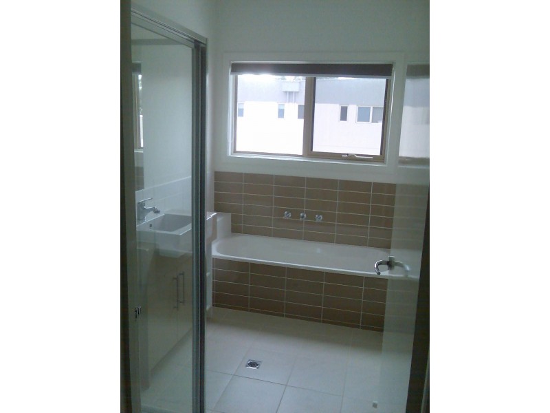 18/12-18 Bourke Street, Ringwood VIC 3134