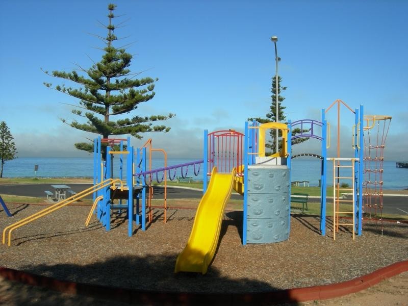 17 Randolph Street, Port Hughes SA 5558