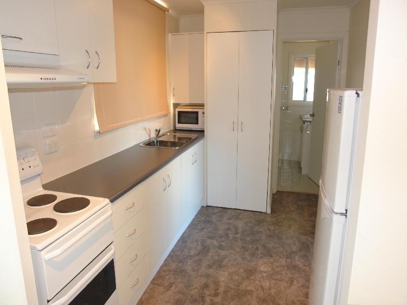 13 Lucy Street, Moonta Bay SA 5558