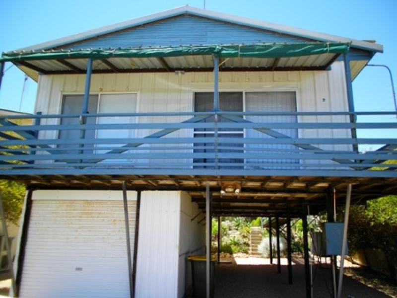 9 Esplanade, Wallaroo SA 5556