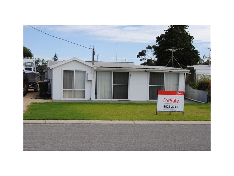1 Yoolamardy Terrace, Port Clinton SA 5570