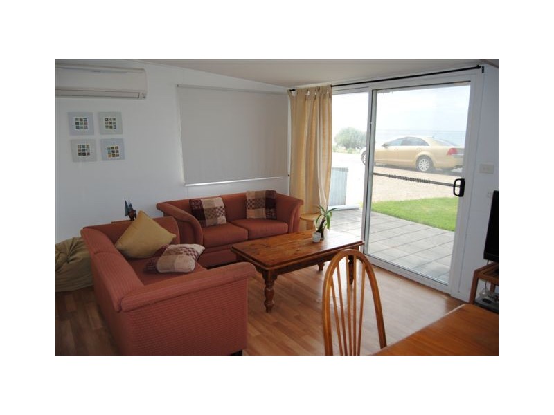 1 Yoolamardy Terrace, Port Clinton SA 5570