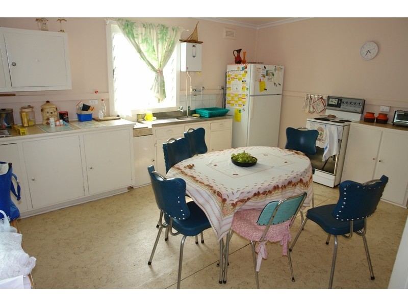 15 Cunliffe Street, Port Hughes SA 5558