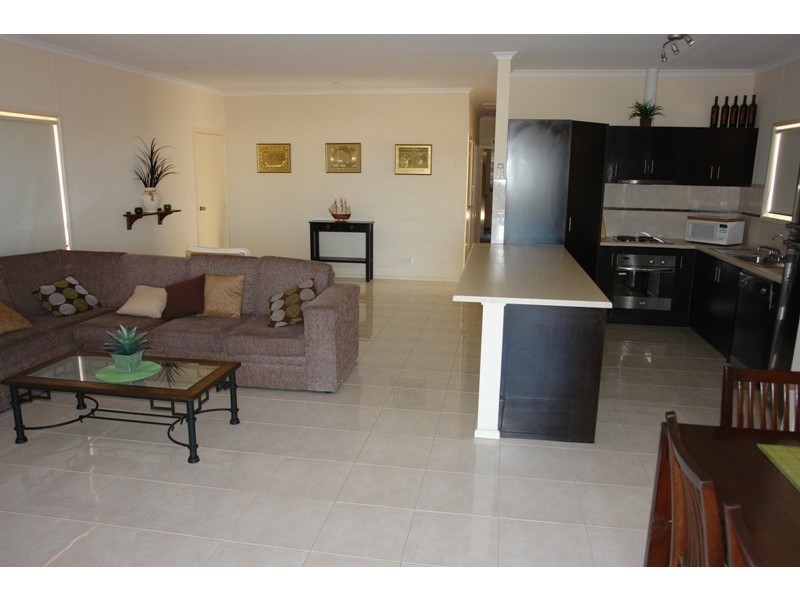 20 Seaview Road, Moonta Bay SA 5558