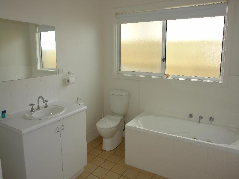 43 Esplanade, Wallaroo SA 5556