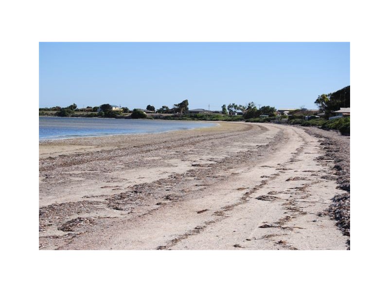 2 Giles Street West, Coobowie SA 5583