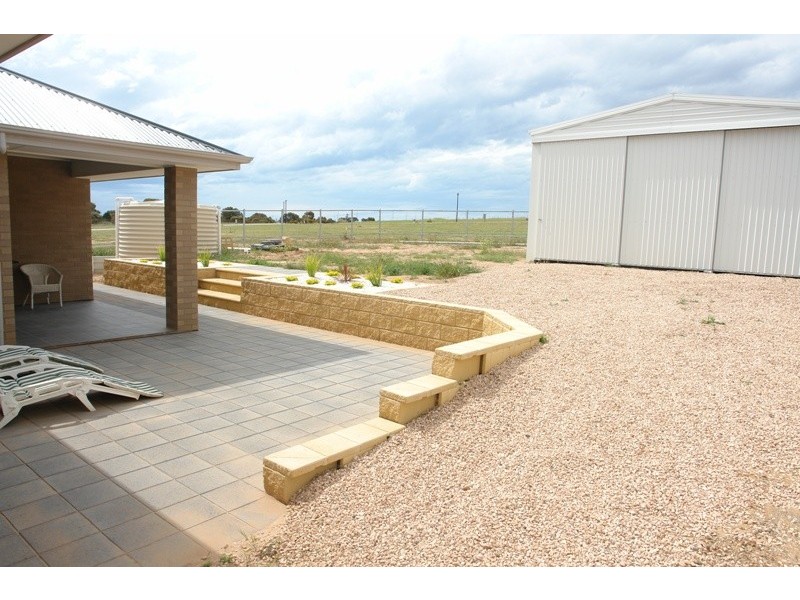 12 Bray Street, Moonta Bay SA 5558