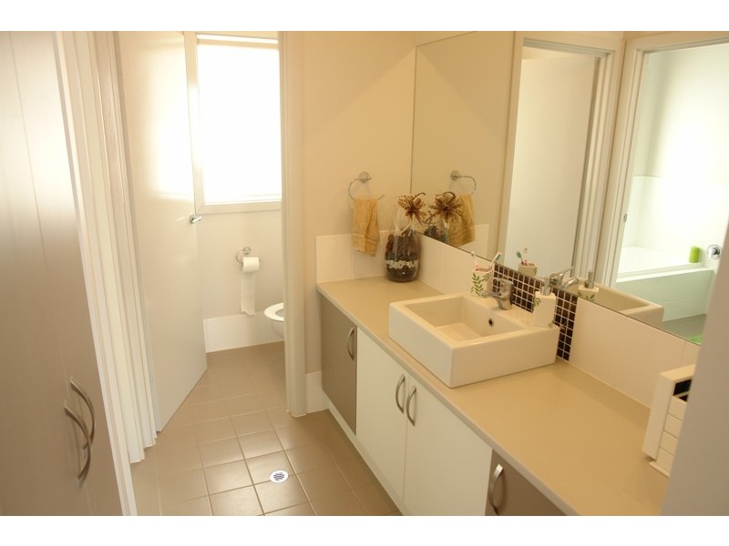 12 Bray Street, Moonta Bay SA 5558