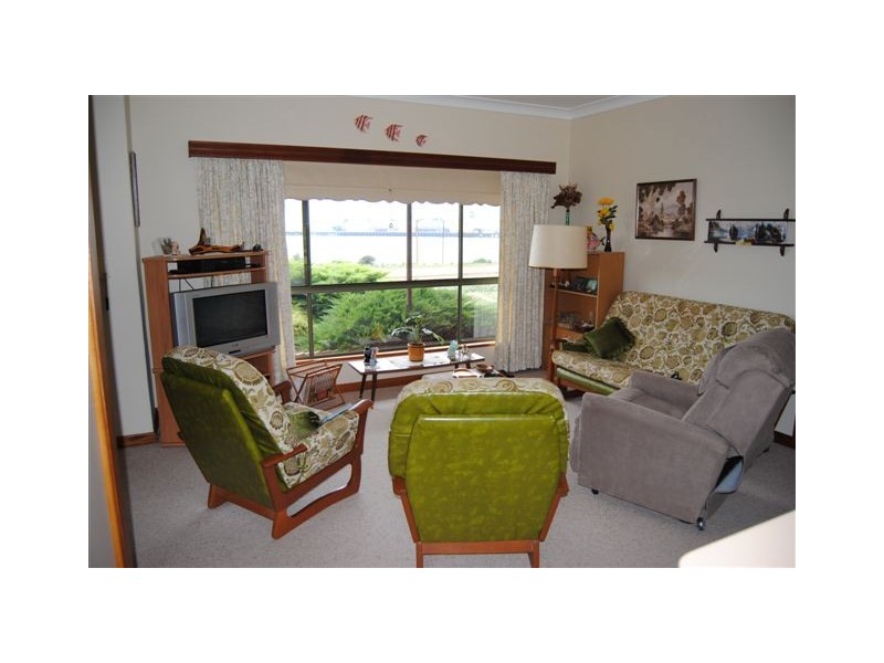 12 Carleton Crescent, Wallaroo SA 5556