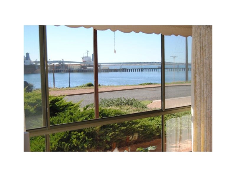 12 Carleton Crescent, Wallaroo SA 5556