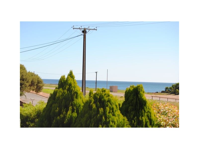 12 Carleton Crescent, Wallaroo SA 5556