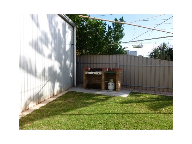 10 Marine Parade, Moonta Bay SA 5558